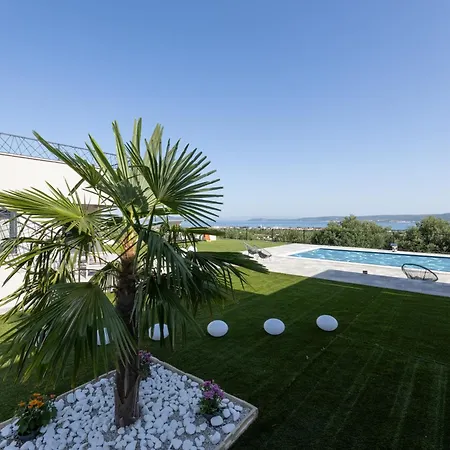 Bijaci Villa