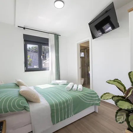 Bijaci * Kaštel Novi